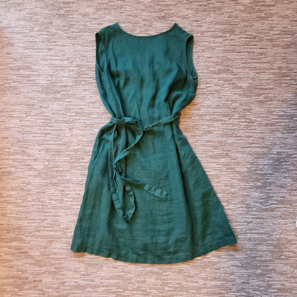 Elegant Green Sleeveless Dress